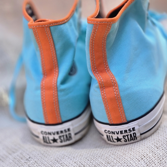 Converse Chuck Taylor All Star - Size: Men 15  ; Women 17 - Picture 3 of 10